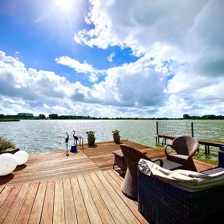 Wervershoof Ferienhaus Mit Wundervollem Seeblick Ferienpark Vislust Ijsselmeer מראה חיצוני תמונה