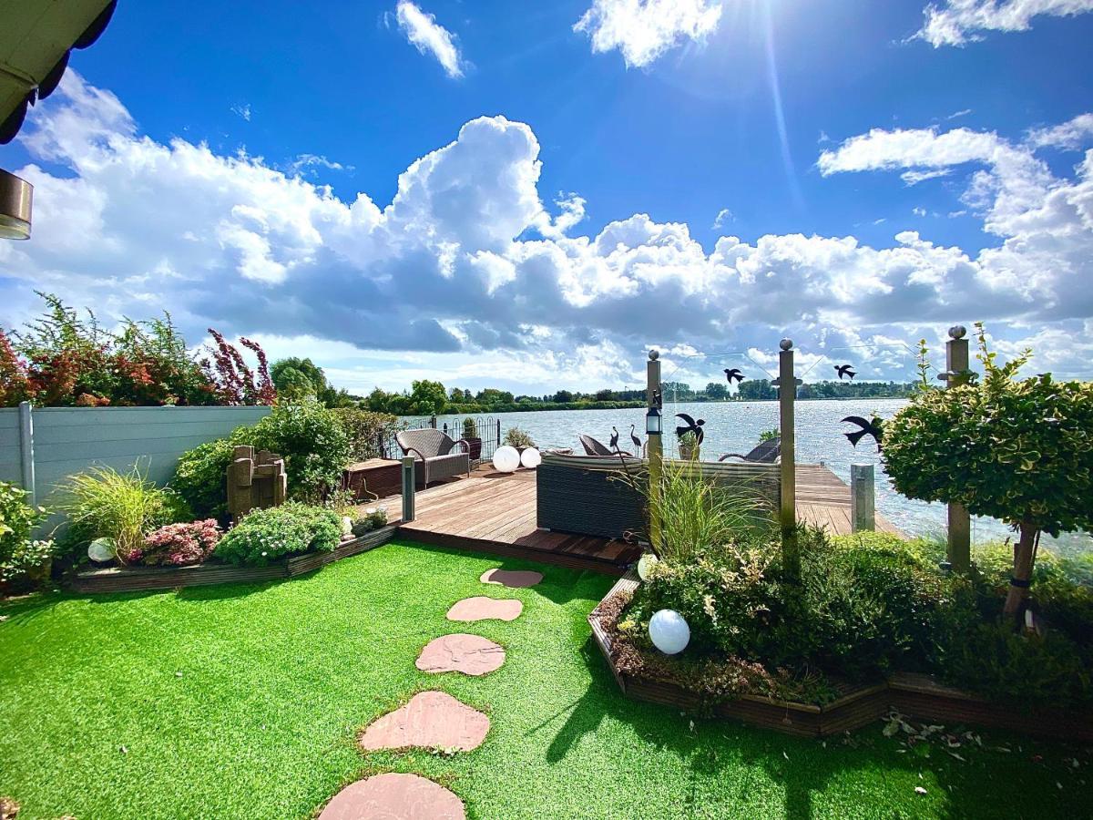 Wervershoof Ferienhaus Mit Wundervollem Seeblick Ferienpark Vislust Ijsselmeer מראה חיצוני תמונה